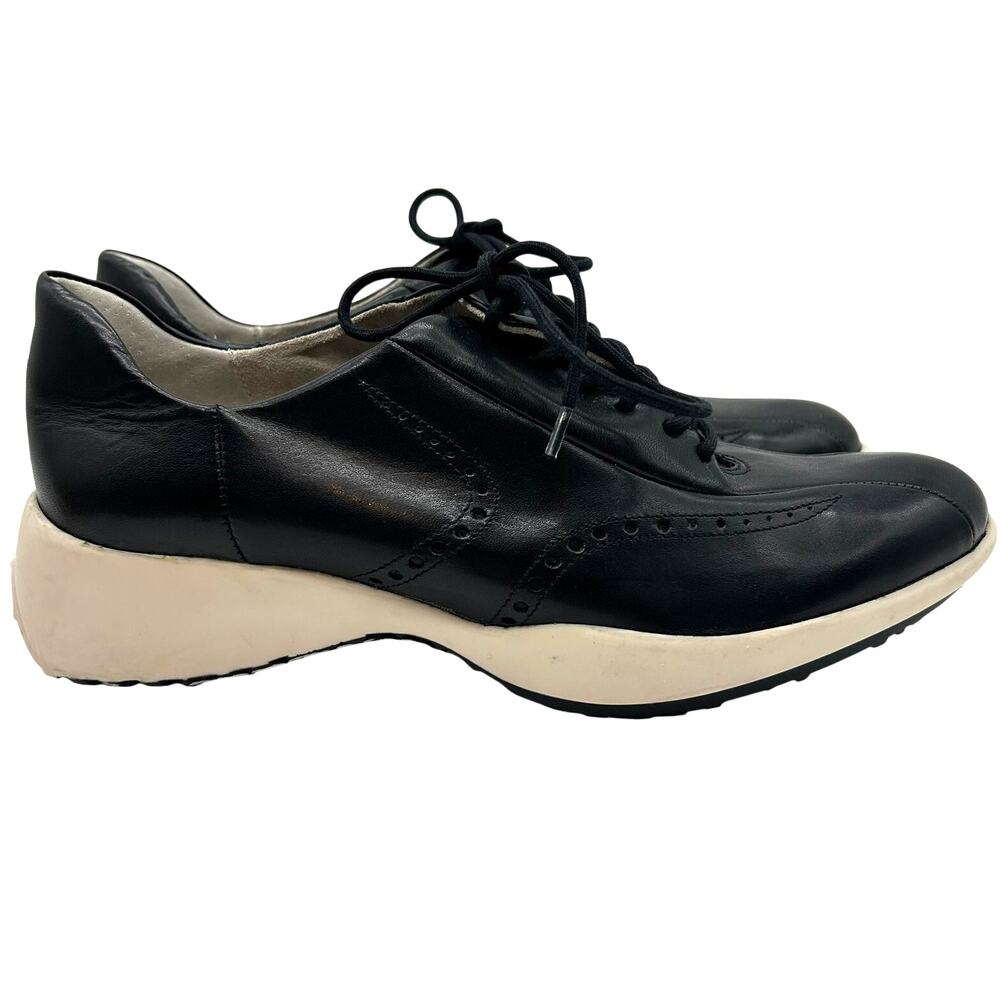 BCBGMAXAZRIA Black Leather Brogue Sneaker Women 6 White Sole Made Brazil Lace